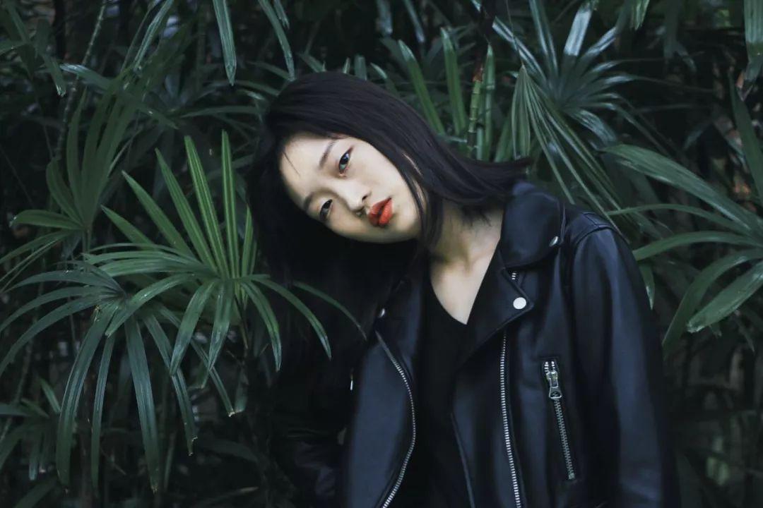 请看，这种螳螂有毒吗﹖
