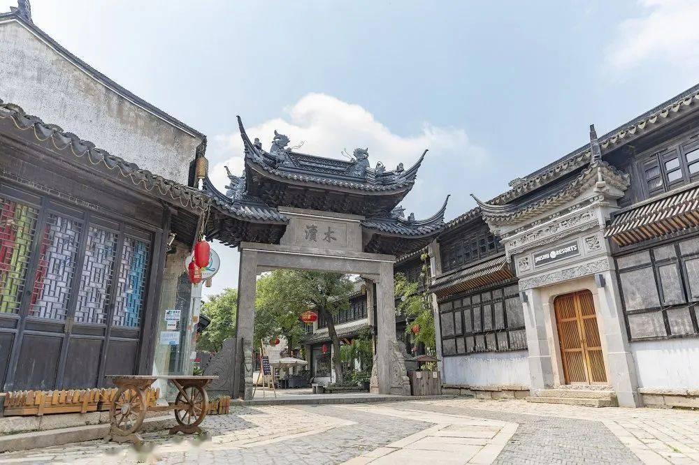 今日头条上线新年对话特别节目，梁永安、王计兵、叶子畅聊“人间文学”