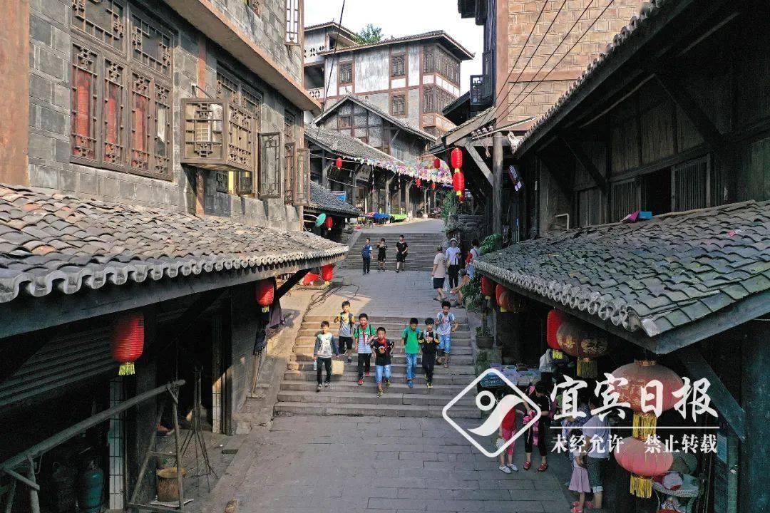 我州召开2024年春节慰问离退休干部座谈会